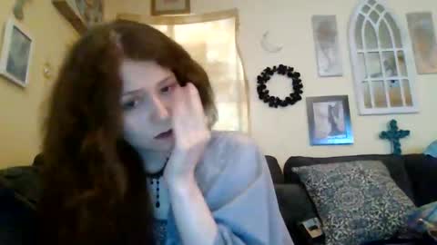 queencrimsonlvx online show from 06-02-26, 01:29