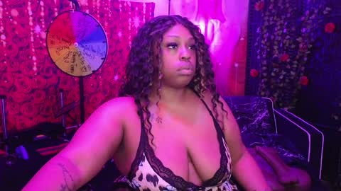 Queen Cherise Roze online show from 04-02-26, 05:32