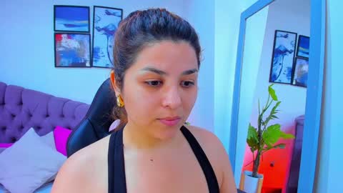 Queen online show from 01-26-25, 02:19