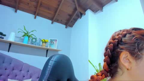 Queen online show from 03-29-26, 05:02