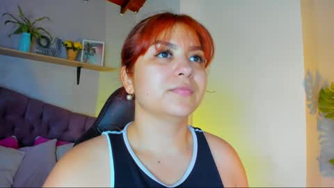 Snapshot of queengrett chatting on 04-26-26, 03:42 Queen online show from 04-26-26, 03:42