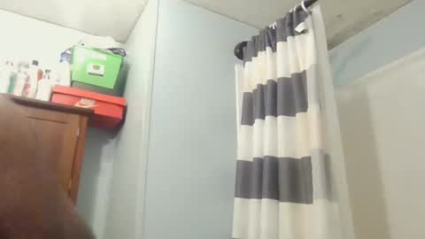 Snapshot of queenking55 chatting on 01-07-25, 09:29 Queen N King Fun Night online show from 01-07-25, 09:29