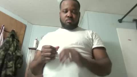 Snapshot of queenking55 chatting on 02-17-26, 05:26 Queen N King Fun Night online show from 02-17-26, 05:26