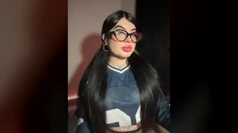 Snapshot of queenlamia chatting on 06-15-26, 01:19 Taurus online show from 06-15-26, 01:19