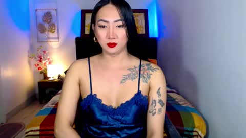 Snapshot of queenmistressts chatting on 02-16-25, 06:54 QUEEN online show from 02-16-25, 06:54