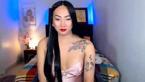 Snapshot of queenmistressts chatting on 03-09-25, 12:53 QUEEN online show from 03-09-25, 12:53