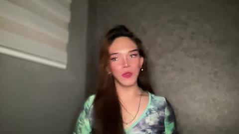 QUEEN online show from 02-15-26, 05:37