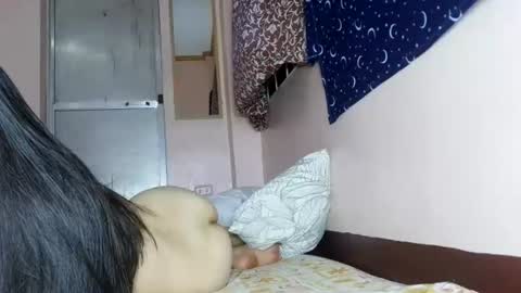 queennbbee online show from 06-19-26, 02:43