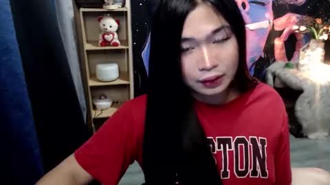 Snapshot of queenofcum169xx chatting on 11-14-25, 05:00 Mikka online show from 11-14-25, 05:00