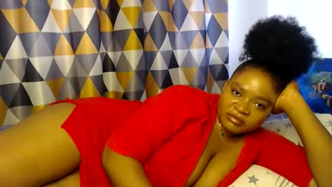 Snapshot of queenofsouls chatting on 11-27-25, 04:14 . online show from 11-27-25, 04:14