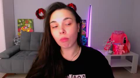 Patricia online show from 11-28-25, 04:09