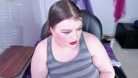 Snapshot of queensami7 chatting on 04-23-26, 08:44 Samantha online show from 04-23-26, 08:44