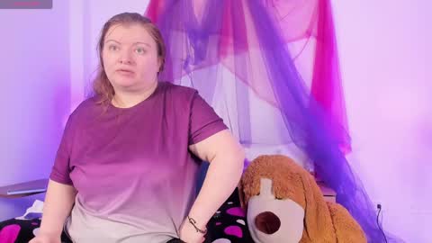 Snapshot of queensami7 chatting on 05-26-26, 02:51 Samantha online show from 05-26-26, 02:51