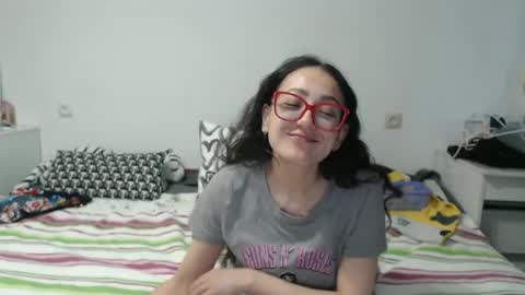 Snapshot of queensofiaqueen chatting on 04-08-26, 05:18 queensofiaqueen online show from 04-08-26, 05:18