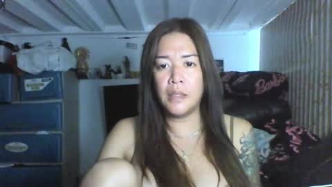 Snapshot of queenstefhanie chatting on 02-25-26, 05:39 stephanie online show from 02-25-26, 05:39