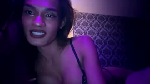 Snapshot of queenvalentinats chatting on 07-26-26, 07:43 ValentinaMoone online show from 07-26-26, 07:43