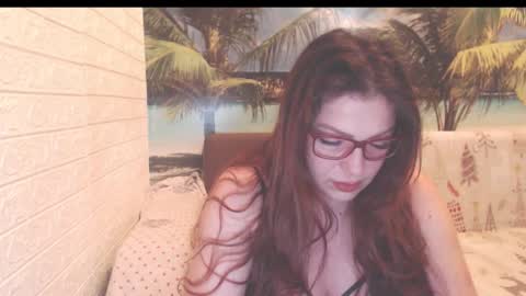 Snapshot of queenxnatasha chatting on 10-29-25, 10:00 queenxnatasha online show from 10-29-25, 10:00