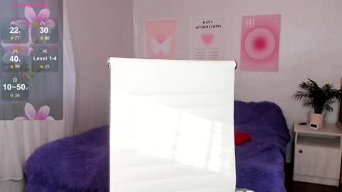 Snapshot of queitsharm_ chatting on 04-20-26, 06:05 Anna online show from 04-20-26, 06:05