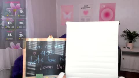Snapshot of queitsharm_ chatting on 04-27-26, 05:27 Anna online show from 04-27-26, 05:27