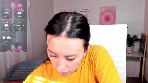 Snapshot of queitsharm_ chatting on 05-12-26, 06:43 Anna online show from 05-12-26, 06:43