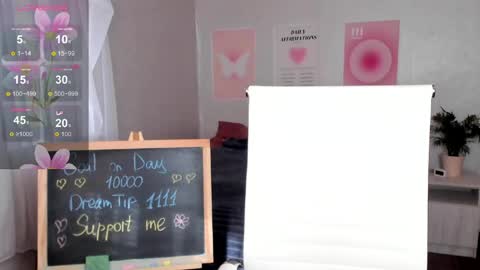 Snapshot of queitsharm_ chatting on 05-15-26, 05:36 Anna online show from 05-15-26, 05:36
