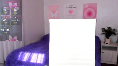 Snapshot of queitsharm_ chatting on 05-26-26, 05:14 Anna online show from 05-26-26, 05:14
