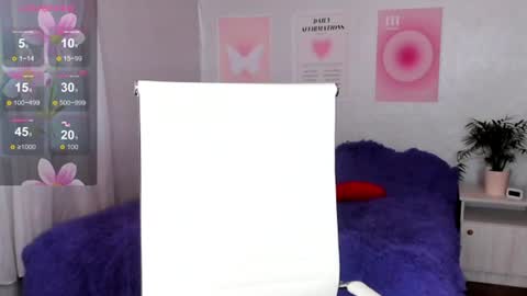 Snapshot of queitsharm_ chatting on 06-10-26, 06:45 Anna online show from 06-10-26, 06:45