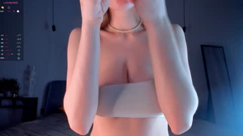 Snapshot of quennacindy chatting on 02-04-25, 01:23 Teri My favorite vibes 77 101 222 666 online show from 02-04-25, 01:23