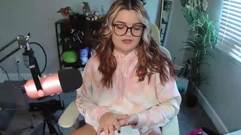Snapshot of quervoqueen1 chatting on 05-10-26, 07:52 Bri online show from 05-10-26, 07:52