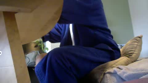 quetequeres online show from 02-15-26, 08:57