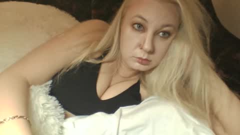 qwertyui online show from 11-29-25, 04:48