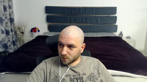 R0bila online show from 01-25-25, 11:43