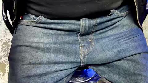 r2424 online show from 09-30-25, 06:29