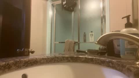 Snapshot of rabbi_poolnoodle chatting on 09-22-25, 09:39 rabbi_poolnoodle online show from 09-22-25, 09:39