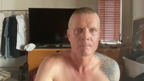 rabbit_eyes69 online show from 04-17-26, 04:48