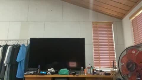 rabbit_eyes69 online show from 04-19-26, 09:08