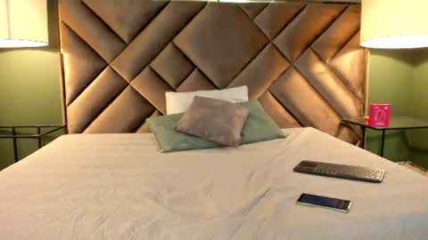 Snapshot of rache_roth chatting on 06-23-26, 01:47 Rachel online show from 06-23-26, 01:47