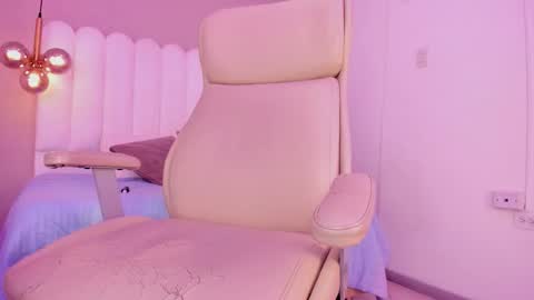 Mariana online show from 02-01-26, 07:23