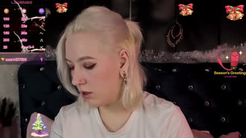 Snapshot of rachelcart chatting on 01-03-25, 03:49 RachelCart online show from 01-03-25, 03:49