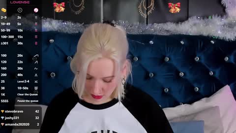 Snapshot of rachelcart chatting on 01-07-25, 06:48 RachelCart online show from 01-07-25, 06:48