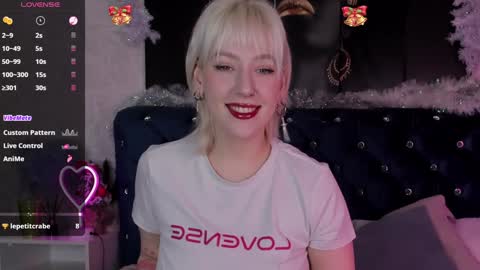 Snapshot of rachelcart chatting on 01-13-25, 03:45 RachelCart online show from 01-13-25, 03:45