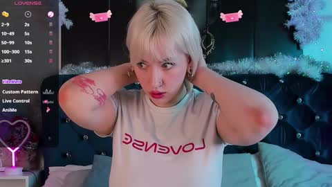 Snapshot of rachelcart chatting on 01-24-25, 04:05 RachelCart online show from 01-24-25, 04:05