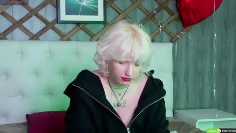 Snapshot of rachelcart chatting on 03-05-25, 06:44 RachelCart online show from 03-05-25, 06:44