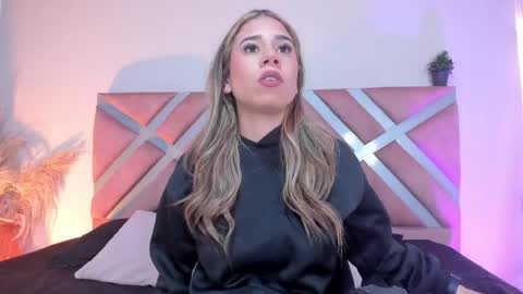 Rachell online show from 05-27-26, 04:09