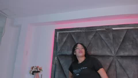 Snapshot of rachell_grey_ chatting on 10-01-25, 02:50 Rachel online show from 10-01-25, 02:50