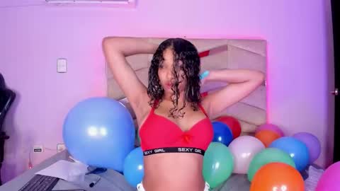 Snapshot of rachell_grey_ chatting on 10-19-25, 03:07 Rachel online show from 10-19-25, 03:07