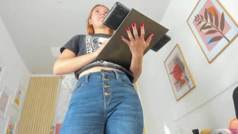 Snapshot of rachellesc chatting on 06-11-26, 12:03 rachellesc online show from 06-11-26, 12:03