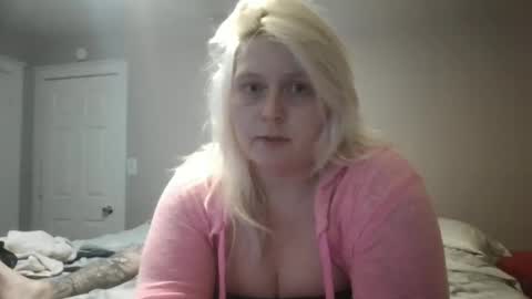 Snapshot of rachyyymarie93 chatting on 03-06-25, 06:41 Rachyyyy online show from 03-06-25, 06:41
