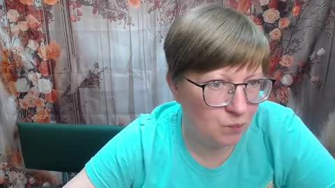 Snapshot of radachudna chatting on 05-20-26, 05:13 RadaChudna online show from 05-20-26, 05:13