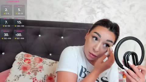Snapshot of raelledarkstar chatting on 05-25-26, 08:53 raelledarkstar online show from 05-25-26, 08:53